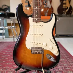 2011 Fender Classic Player '60 Stratocaster - 3 Color Sunburst - Preowned