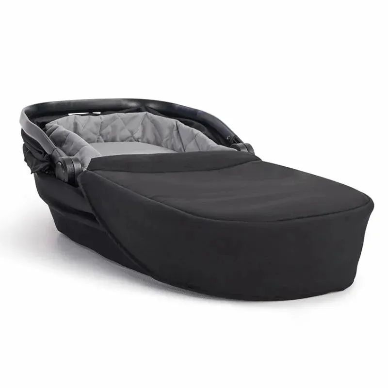 City Sights Bassinet - Black