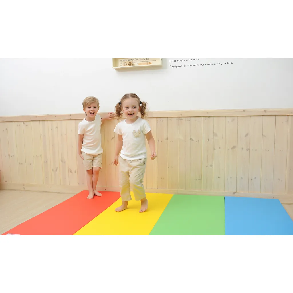 Foldaway Playmat SG, 240 x 140 x 4cm (Rainbow)