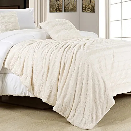 Luxurious Over-Sized Faux Fur Bed Throw Blanket  Cream