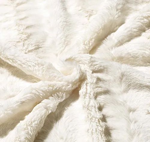 Luxurious Over-Sized Faux Fur Bed Throw Blanket  Cream