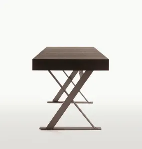 Max Writing Desk