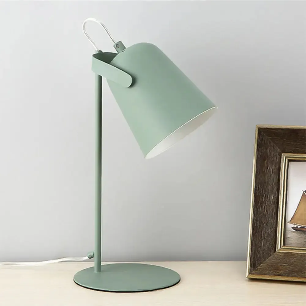 Nordic Style Rotatable Desk Lamp: Metal Plug-In Light for Dormitory Bedroom