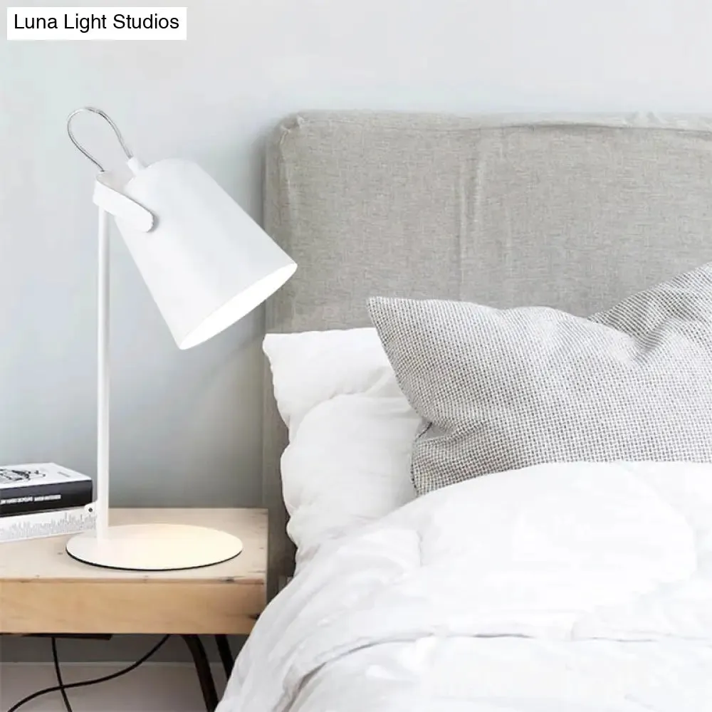 Nordic Style Rotatable Desk Lamp: Metal Plug-In Light for Dormitory Bedroom