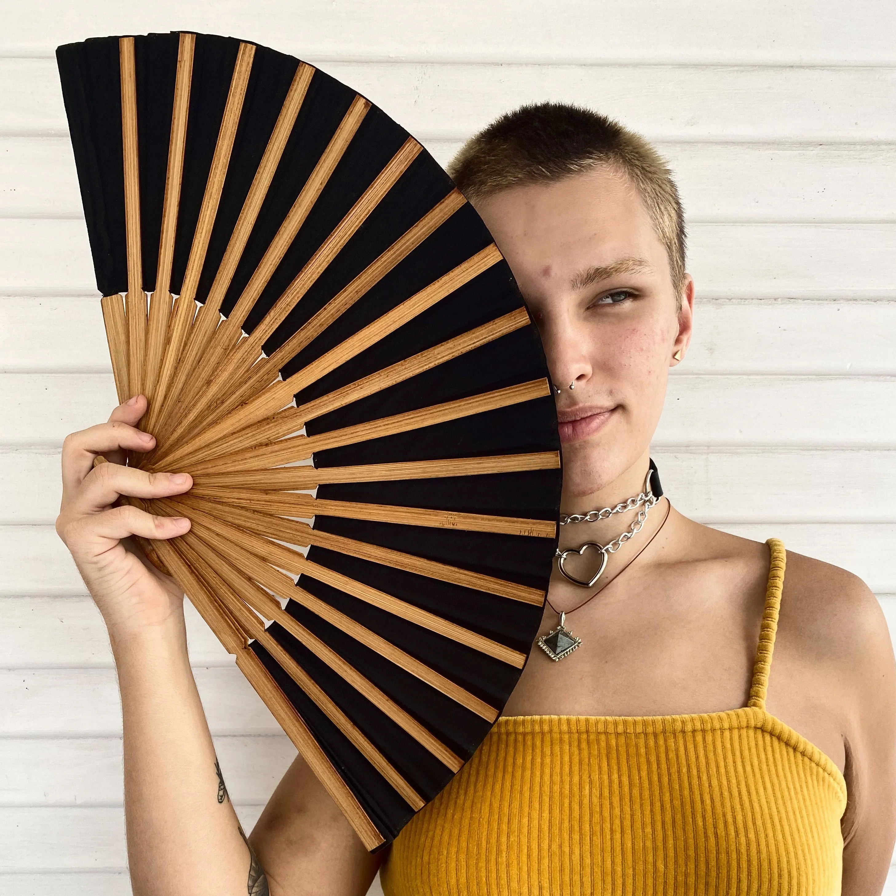 Topi Bamboo 12" Fan