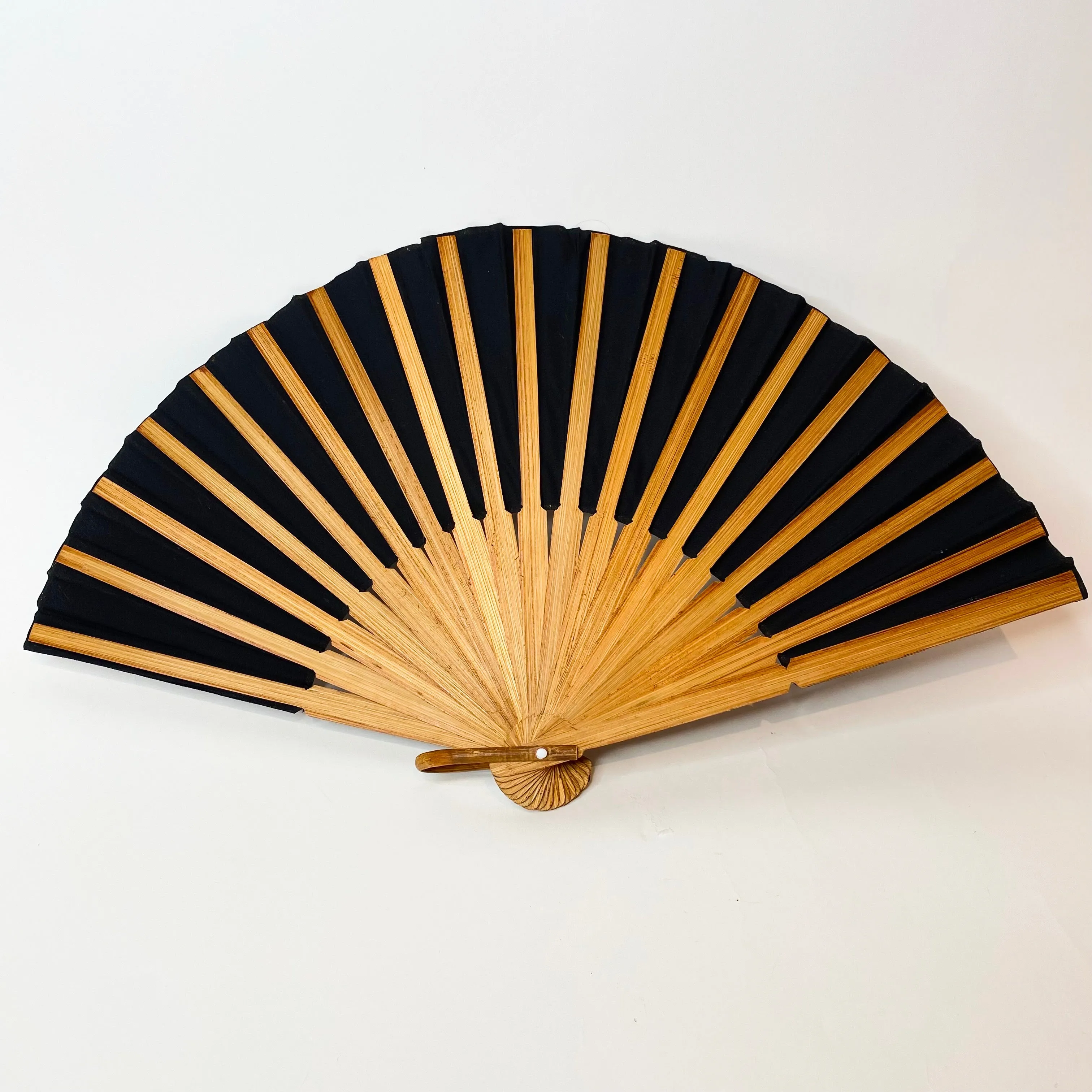 Topi Bamboo 12" Fan